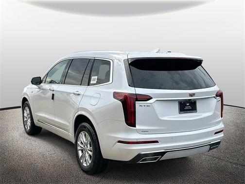 2025 Cadillac XT6 Luxury AWD