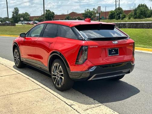 2025 Cadillac OPTIQ Sport 2 AWD