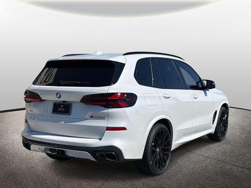 2025 BMW X5 M60i