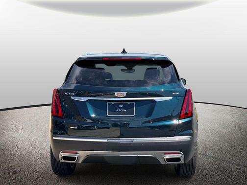 Emerald Lake Metallic 2026 Cadillac XT5 Premium Luxury