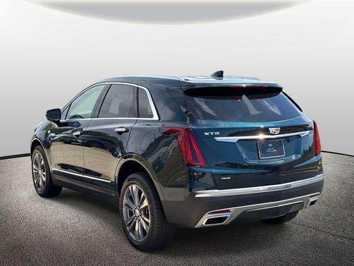 Emerald Lake Metallic 2026 Cadillac XT5 Premium Luxury