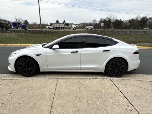 2021 Tesla Model S Plaid
