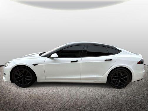 2021 Tesla Model S Plaid