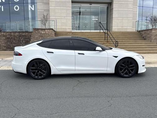 2021 Tesla Model S Plaid