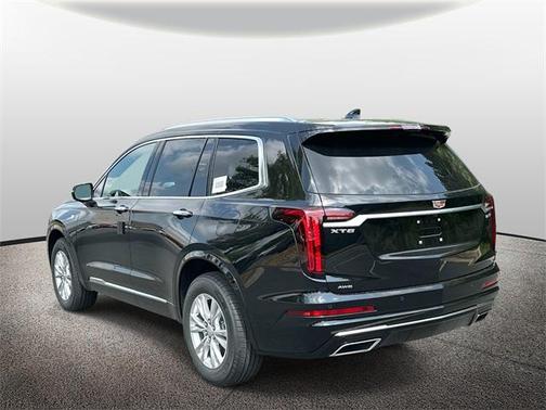 2025 Cadillac XT6 Luxury AWD