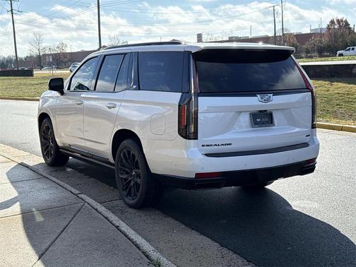 2022 Cadillac Escalade Sport