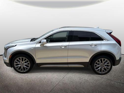 Radiant Silver Metallic 2019 Cadillac XT4 Premium Luxury