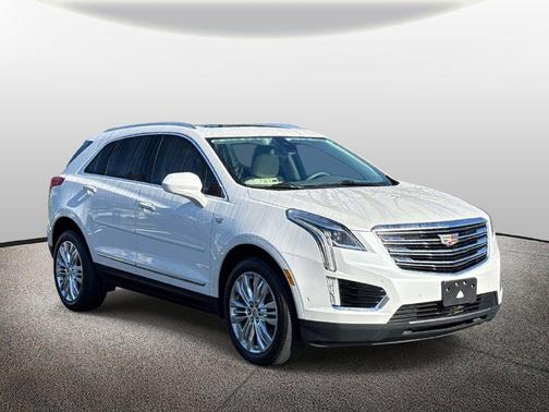 Crystal White Tricoat 2017 Cadillac XT5 Premium Luxury
