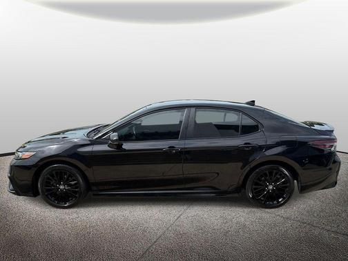 Midnight Black Metallic 2021 Toyota Camry SE