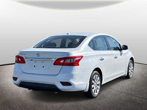 Aspen White Pearl 2016 Nissan Sentra SV