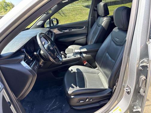 Argent Silver Metallic 2023 Cadillac XT6 Premium Luxury AWD