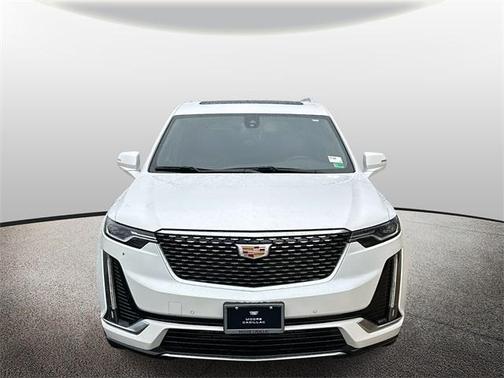 2025 Cadillac XT6 Luxury AWD