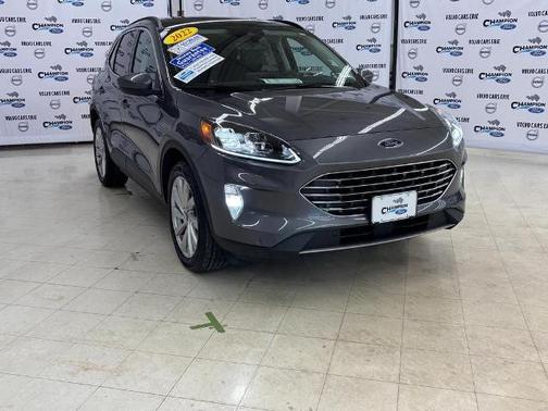 2022 Ford Escape TITANIUM
