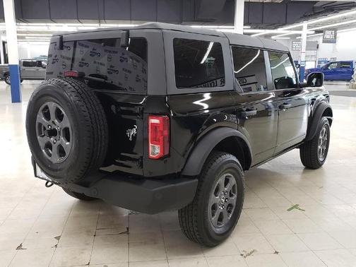 SHADOW BLACK 2025 Ford Bronco BIG BEND