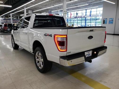 STAR WHITE METALLIC TRICOAT 2023 Ford F-150 LARIAT