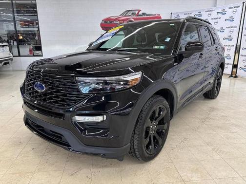 2023 Ford Explorer ST-LINE