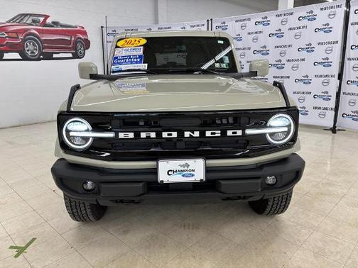 2025 Ford Bronco OUTER BANKS