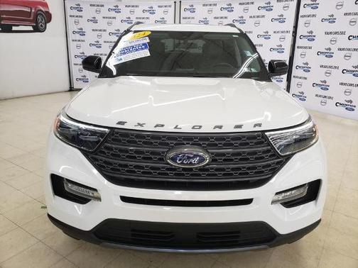 STAR WHITE MET TRI-COAT 2024 Ford Explorer XLT