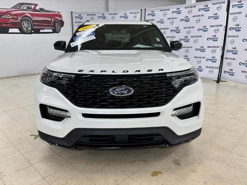 STAR WHITE MET TRI-COAT 2023 Ford Explorer ST-LINE