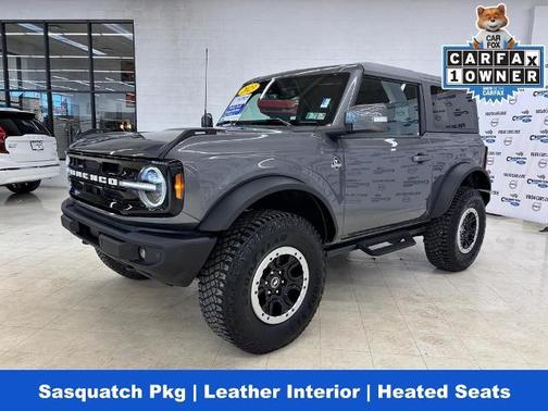 CARBONIZED GRAY METALLIC 2023 Ford Bronco OUTER BANKS