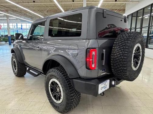 CARBONIZED GRAY METALLIC 2023 Ford Bronco OUTER BANKS