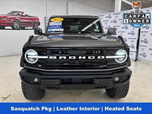 CARBONIZED GRAY METALLIC 2023 Ford Bronco OUTER BANKS
