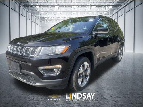 Diamond Black Crystal Pearlcoat 2019 Jeep Compass Limited 4x4