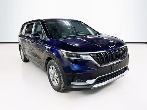 2024 Kia Carnival LX Seat Package