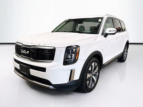 White Pearl 2022 Kia Telluride EX