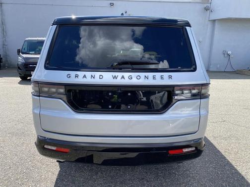 Silver Zynith 2025 Jeep Grand Wagoneer L Series III Obsidian 4x4