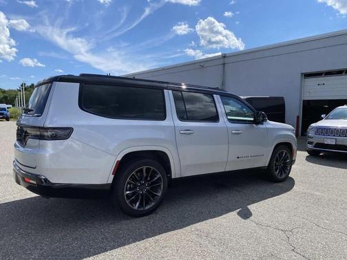 Silver Zynith 2025 Jeep Grand Wagoneer L Series III Obsidian 4x4