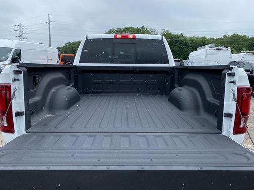 2025 RAM 2500 Big Horn Crew Cab 4x4 6'4' Box