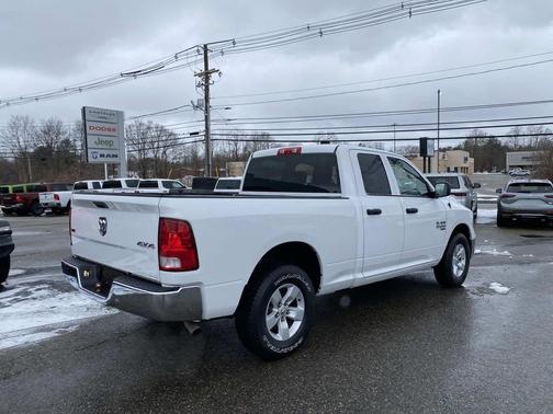 2024 RAM 1500 Classic SLT