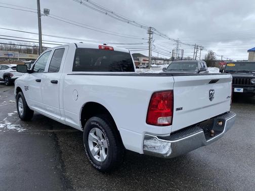 2024 RAM 1500 Classic SLT