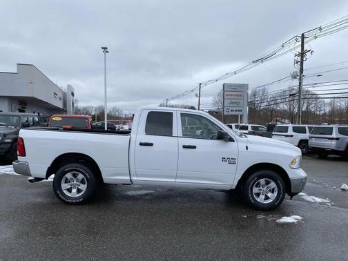 2024 RAM 1500 Classic SLT