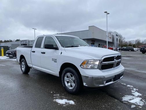 2024 RAM 1500 Classic SLT