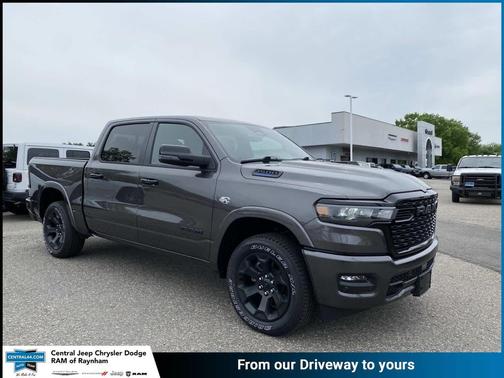 Granite Crystal Metallic Clearcoat 2026 RAM 1500 Big Horn/Lone Star