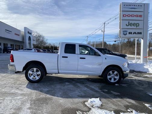 2024 RAM 1500 Classic SLT