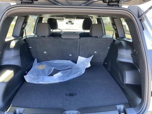 Silver Zynith Clearcoat 2026 Jeep Cherokee Laredo 4x4