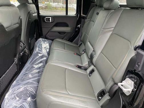 2026 Jeep Gladiator Mojave X 4x4