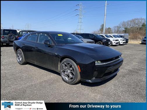 Diamond Black Crystal Pearlcoat 2026 Dodge Charger R/T