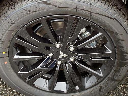 2026 Mitsubishi Eclipse Cross LE