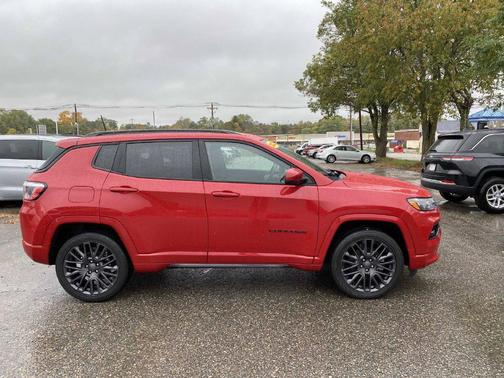 Redline Pearlcoat 2022 Jeep Compass (RED) Edition 4x4