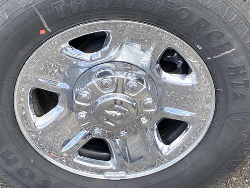 Diamond Black Crystal Pearlcoat 2026 RAM 2500 Tradesman Regular Cab 4x4 8' Box