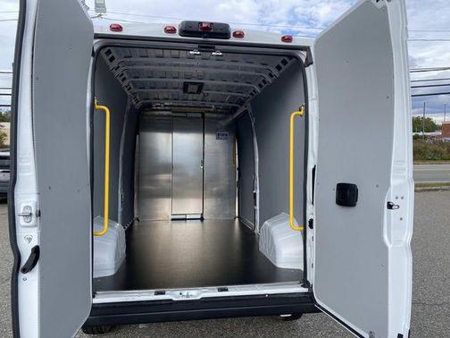 2025 RAM ProMaster 2500 Tradesman