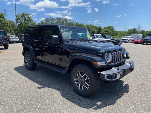 2025 Jeep Wrangler 4-Door Sahara 4x4