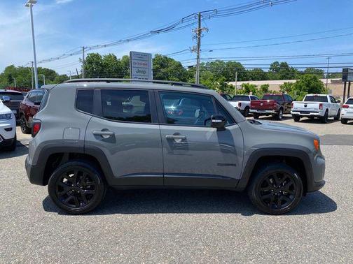 2022 Jeep Renegade Altitude