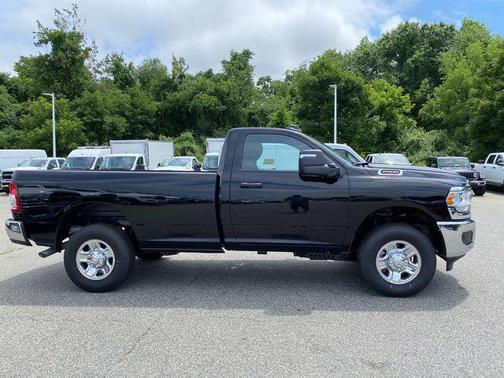 2024 RAM 2500 Tradesman Regular Cab 4x4 8' Box