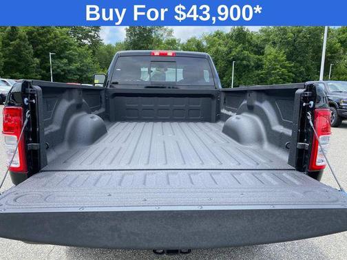 2024 RAM 2500 Tradesman Regular Cab 4x4 8' Box