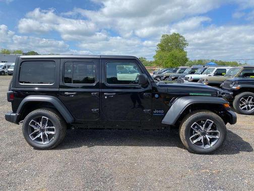 2025 Jeep Wrangler 4xe Sport S